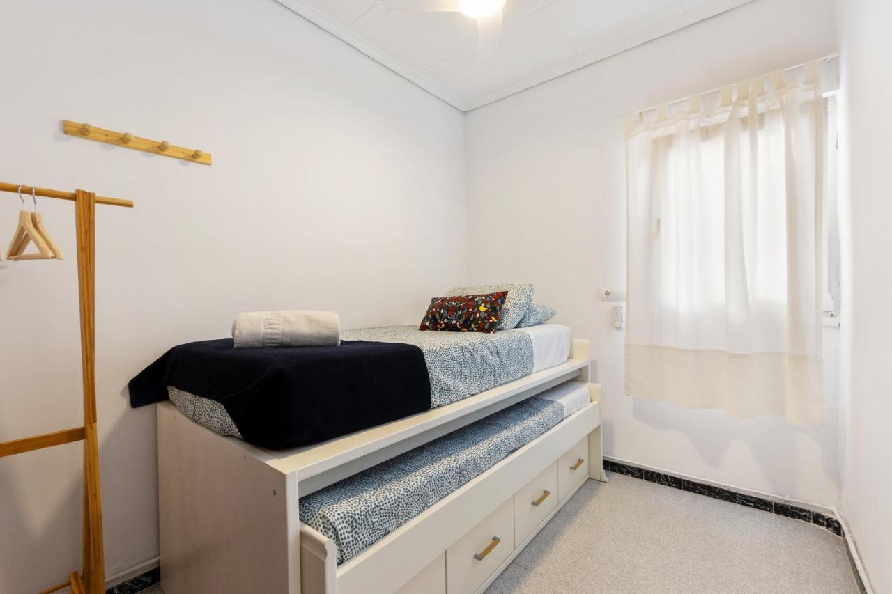 Homely Apartments Casa Mari Loli 또레비에하 외부 사진